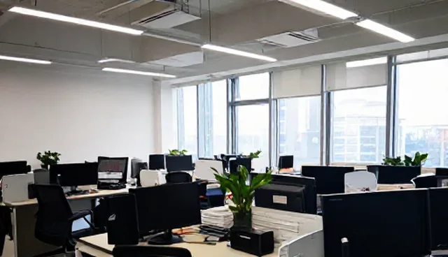 新媒体运营在本地场景中的应用难题与解决方案